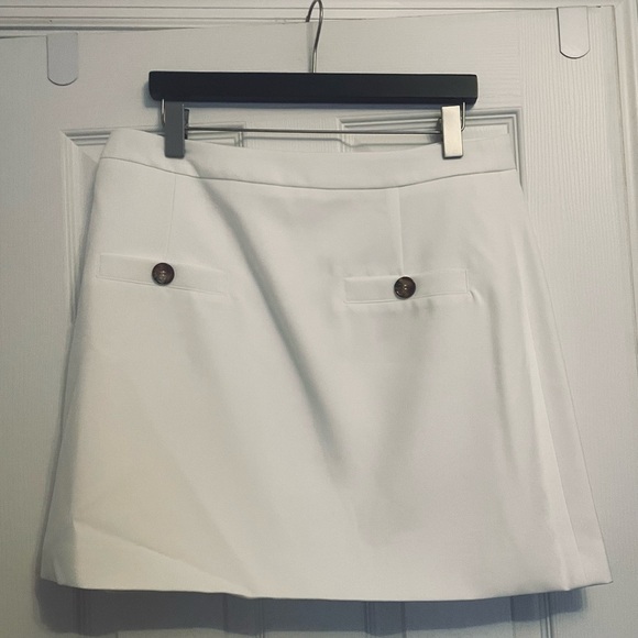Bloomingdale's White Skirt with Button Accents - Picture 1 of 3